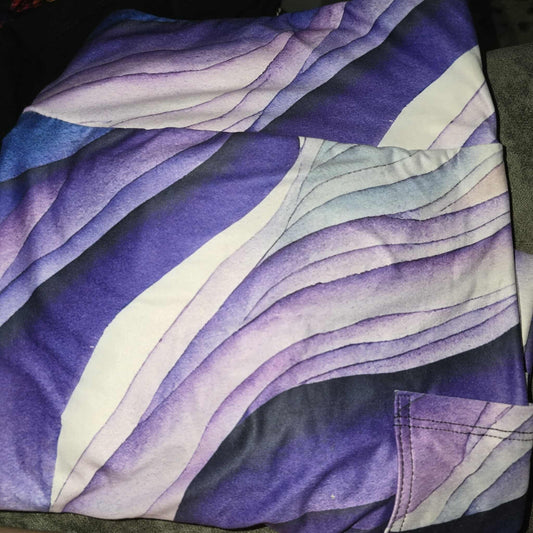 Purple Wave Capri Leggings with Pockets - TC2